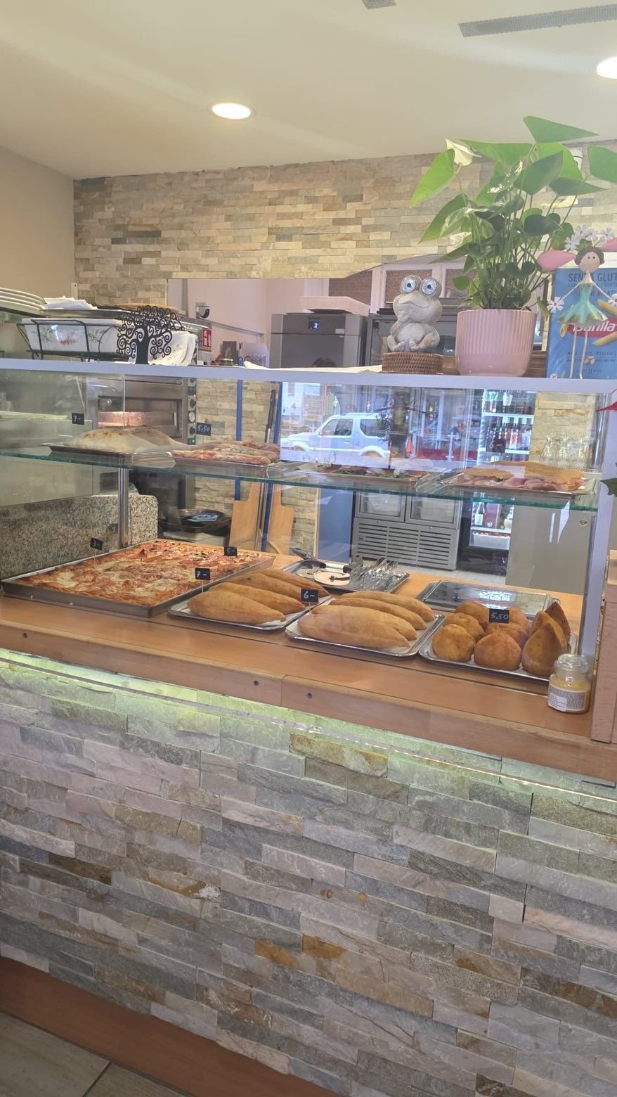 Cuisine ou four à pizza du restaurant Pulcinella